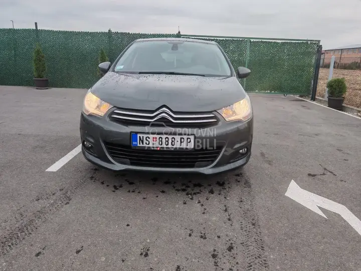 Citroen C4 2011 photo 3