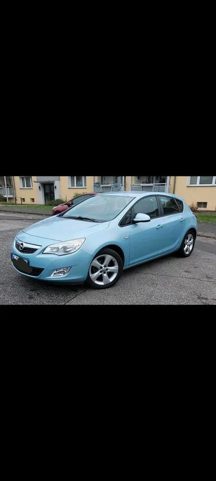 Opel Astra J