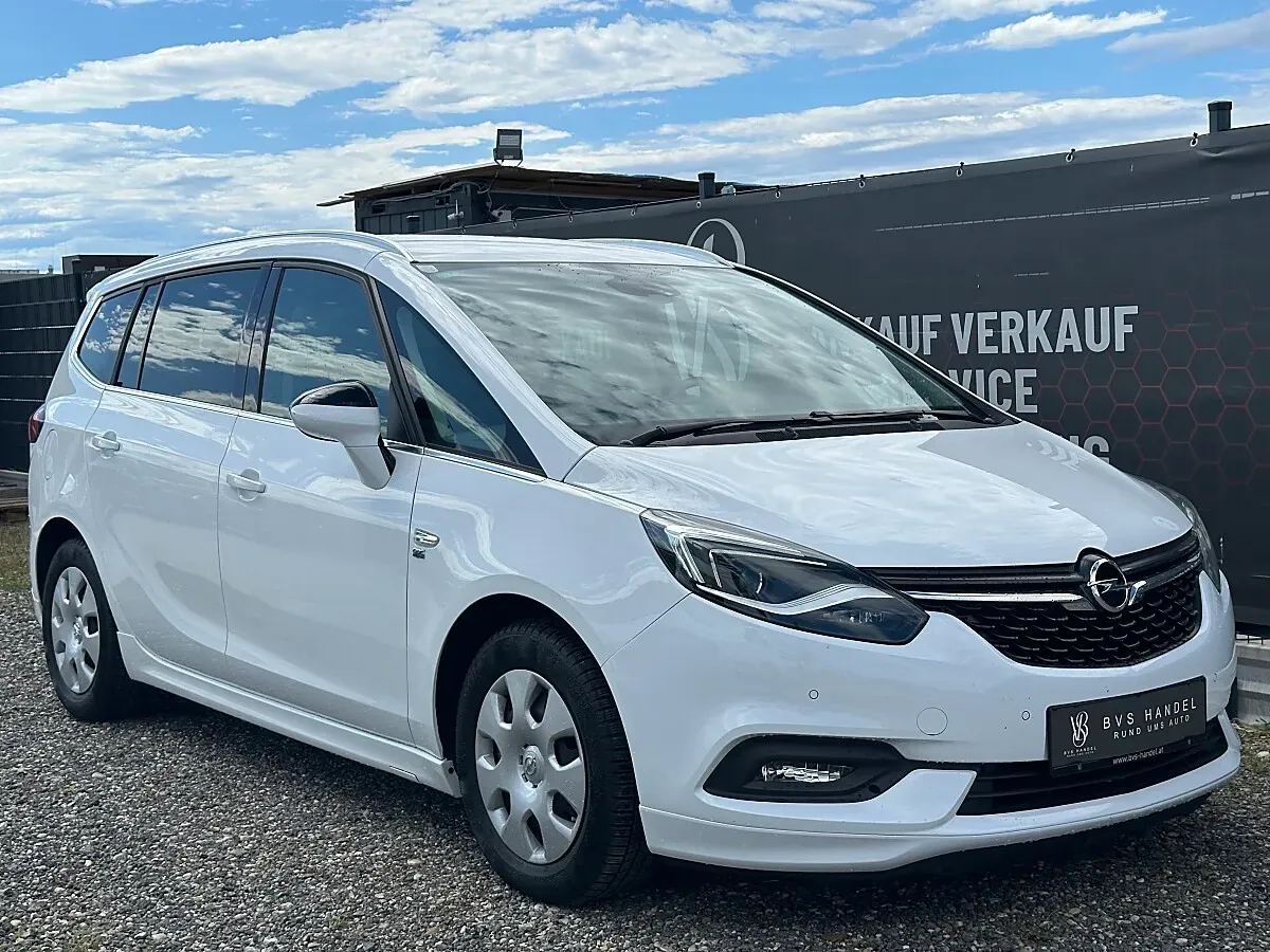 Opel Zafira 2017 photo 2