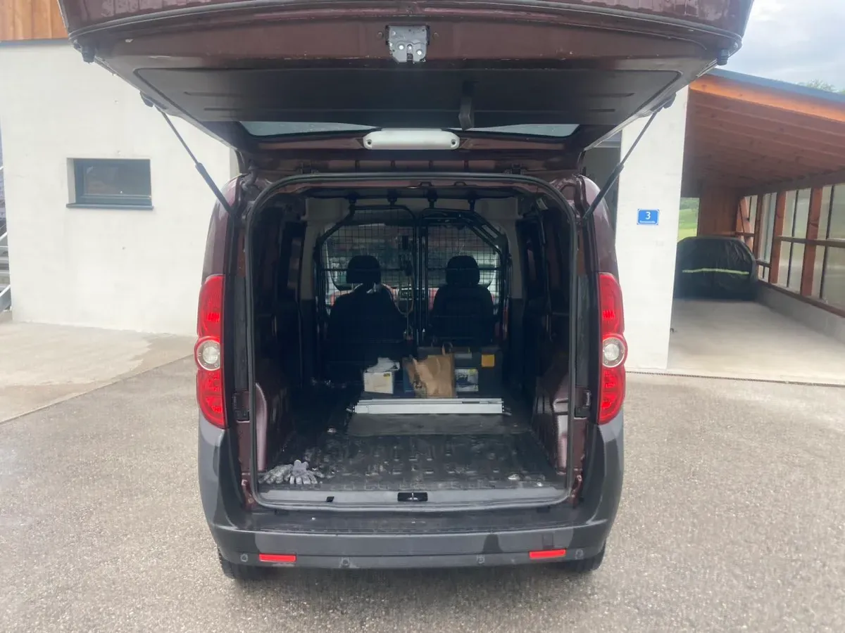 Fiat Doblò 2012 photo 2