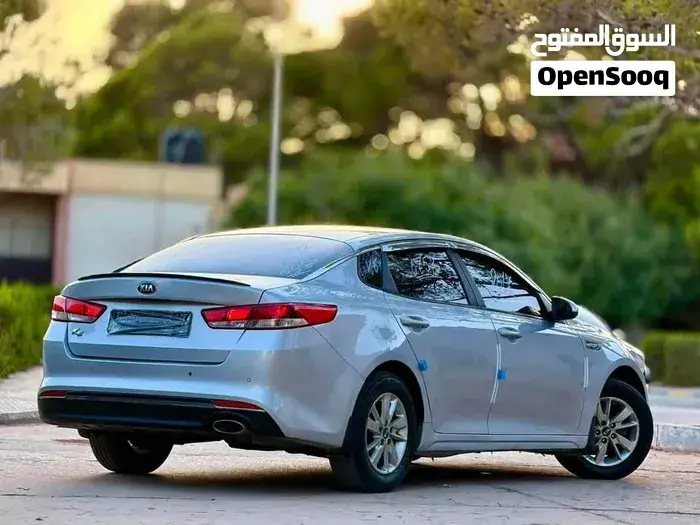Kia K5 2017 photo 4
