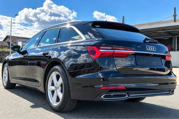 Audi A6 Avant 2022 photo 2