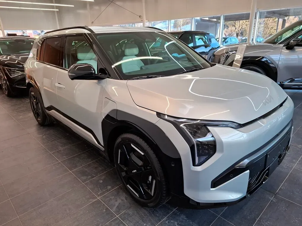 Kia Ev3 photo 2