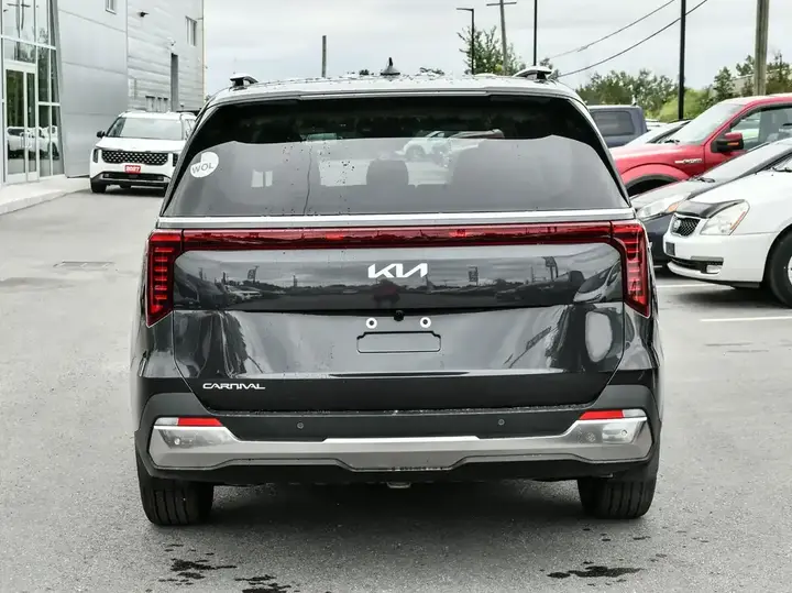 Kia Carnival 2027 photo 4
