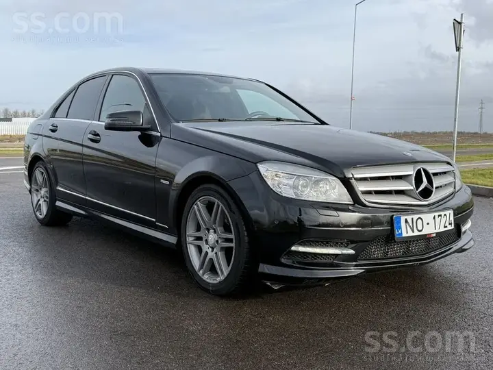 Mercedes-Benz C250