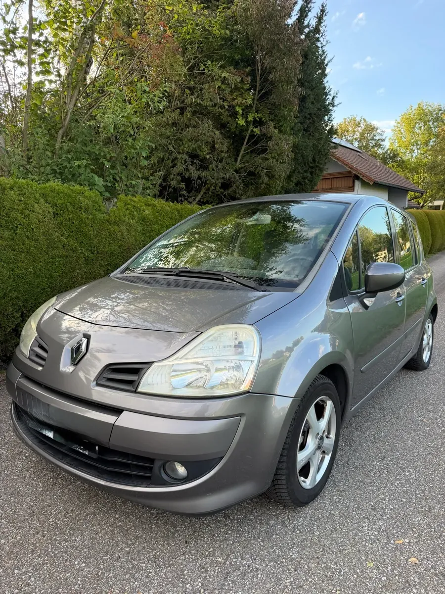 Renault Modus 2009 photo 2