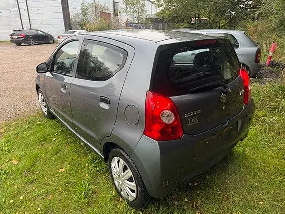 Suzuki Alto 2010 photo 4