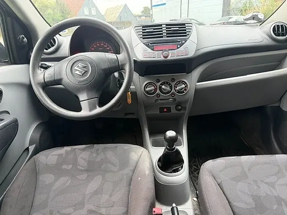 Suzuki Alto 2010 photo 5
