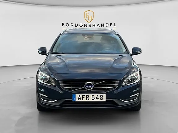 Volvo V60 2015 photo 2