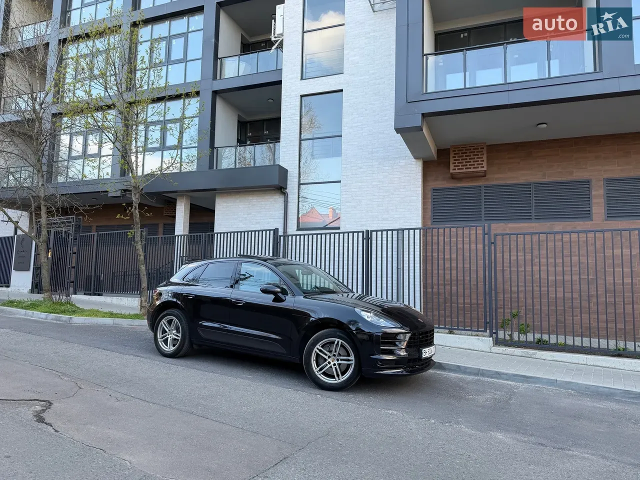 Porsche Macan 2019 photo 2