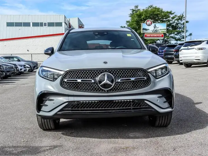 Mercedes-Benz Glc 2027 photo 2