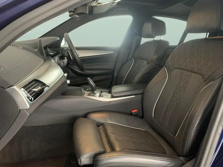 BMW 5 Series 2019 photo 4