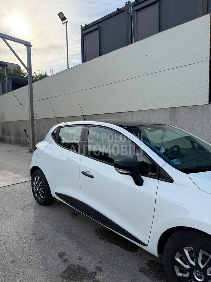 Renault Clio 2013 photo 4