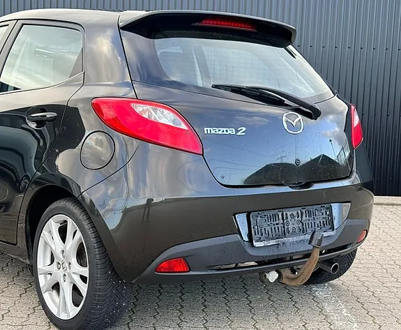 Mazda 2 2010 photo 5