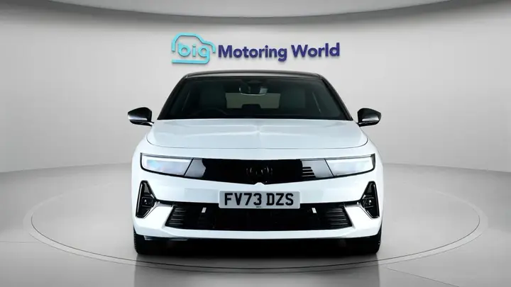 Vauxhall Astra 2023 photo 3