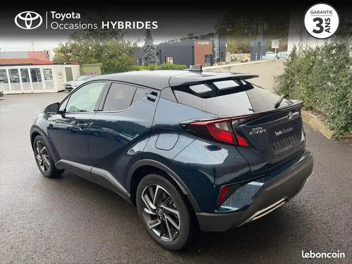 Toyota C-Hr 2023 photo 2