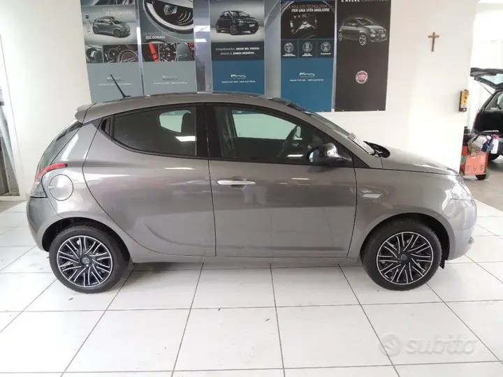 Lancia Ypsilon 2023 photo 3