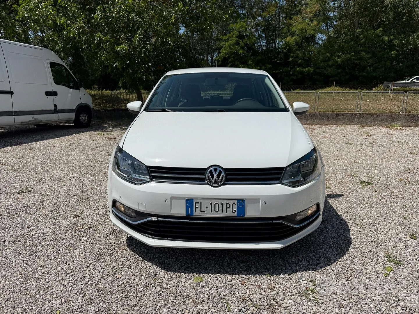 Volkswagen Polo 2017 photo 2