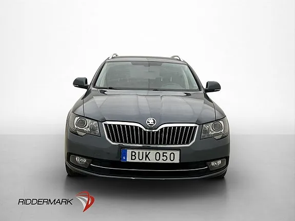 Skoda Superb 2014 photo 2