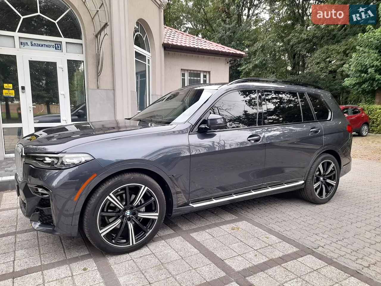 BMW X7