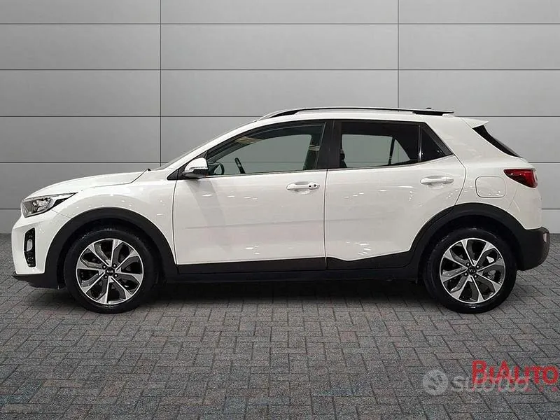Kia Stonic 2018 photo 2