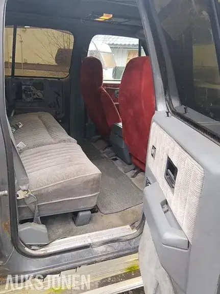 Chevrolet Suburban 1989 photo 5