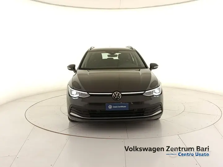 Volkswagen Golf 2022 photo 3
