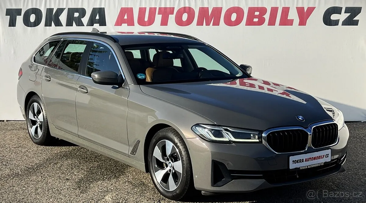 BMW 5 Series 2021 photo 2