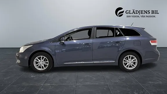 Toyota Avensis 2011 photo 4