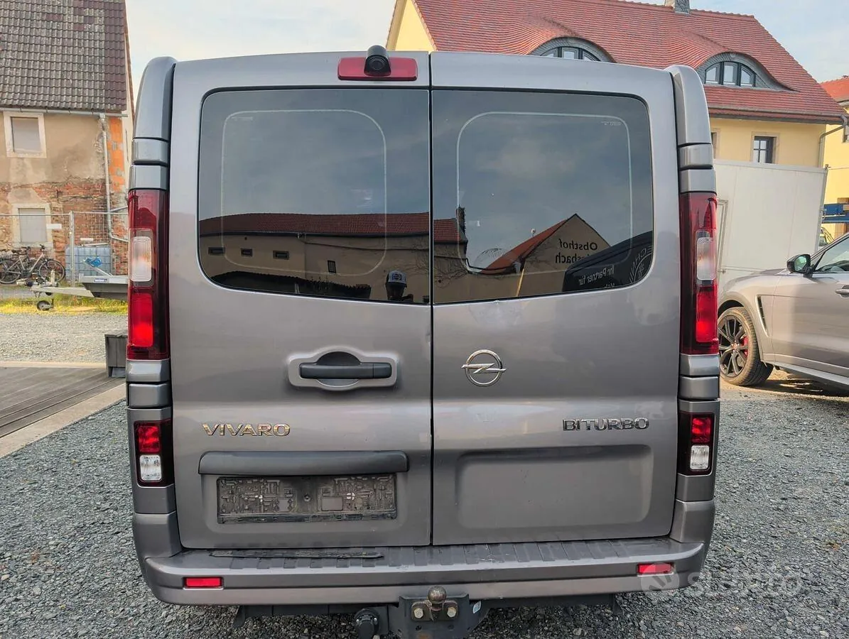 Opel Vivaro 2018 photo 3