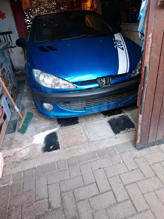 Peugeot 206