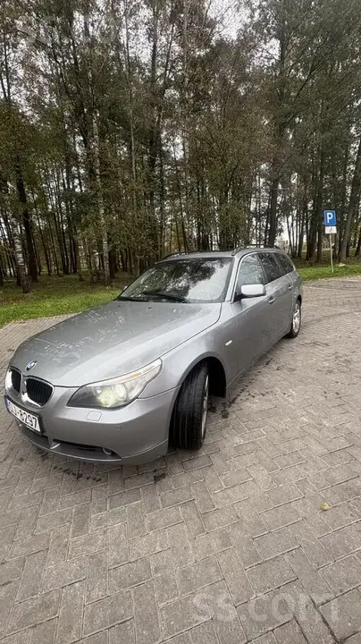 BMW 525