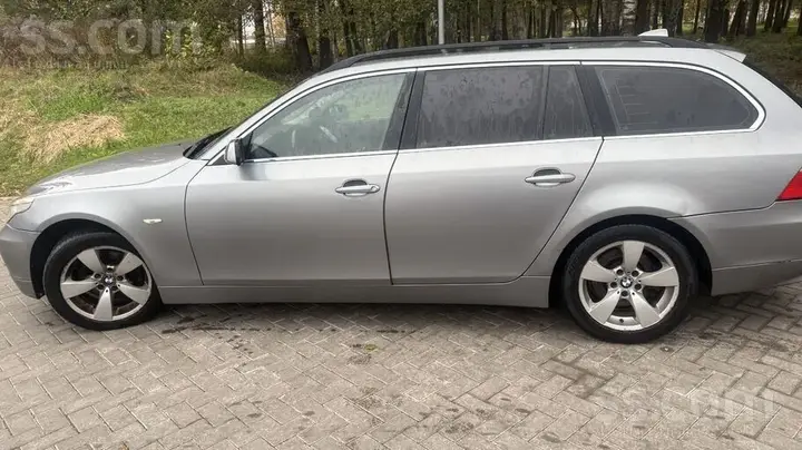 BMW 525 2005 photo 2