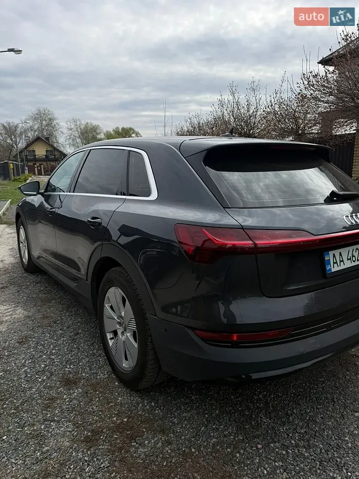 Audi E-Tron 2020 photo 4