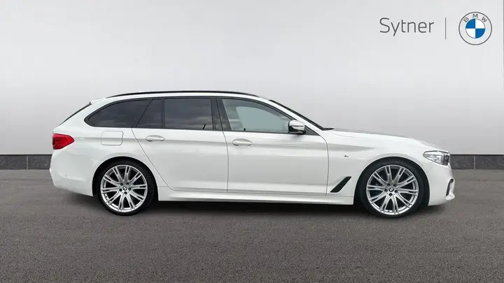 BMW 5 Series 2020 photo 3
