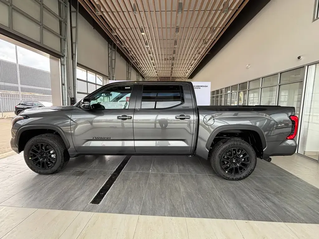 Toyota Tundra 2026 photo 3