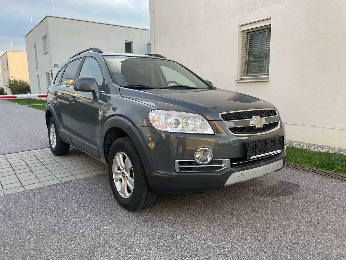 Chevrolet Captiva 2010 photo 2