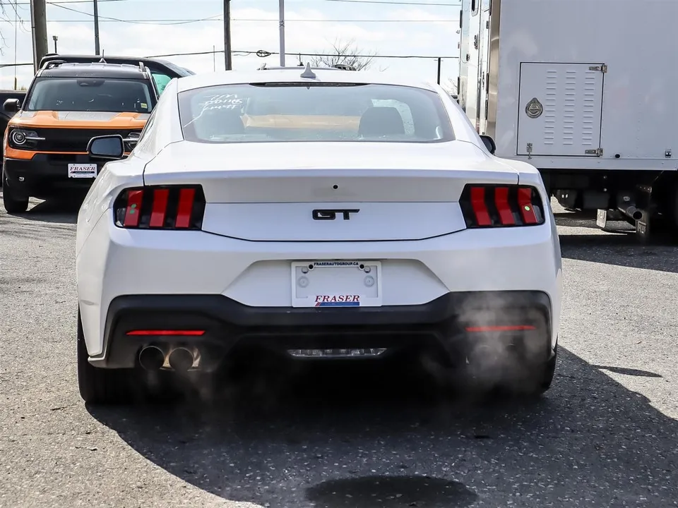 Ford Mustang 2026 photo 5