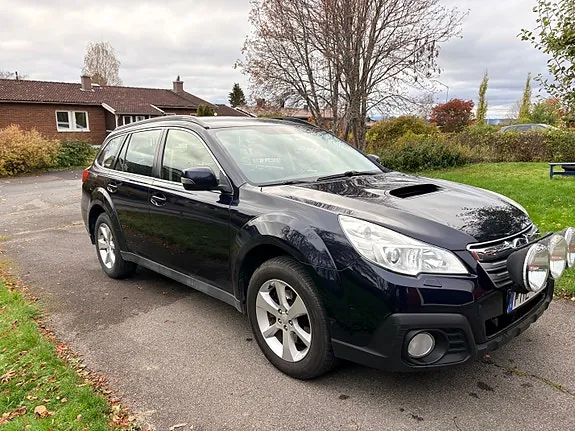 Subaru Outback 2013 photo 3