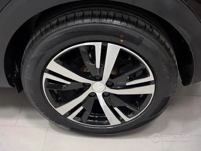 Peugeot 3008 2022 photo 5