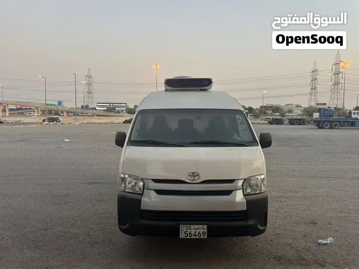Toyota Hiace 2017 photo 4