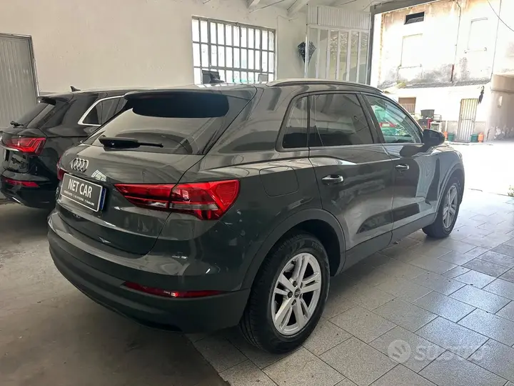 Audi Q3 2021 photo 5