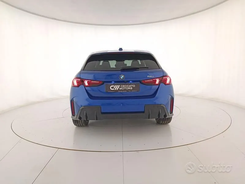 BMW 1 Series 2025 photo 5