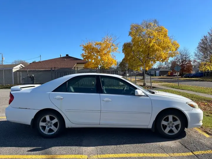 Toyota Camry 2004 photo 4