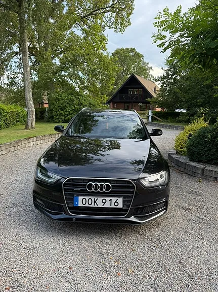 Audi A4 2014 photo 2
