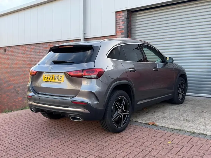 Mercedes-Benz Gla 2023 photo 2