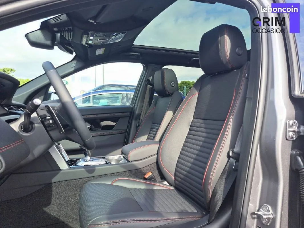 Land Rover Discovery Sport 2023 photo 4