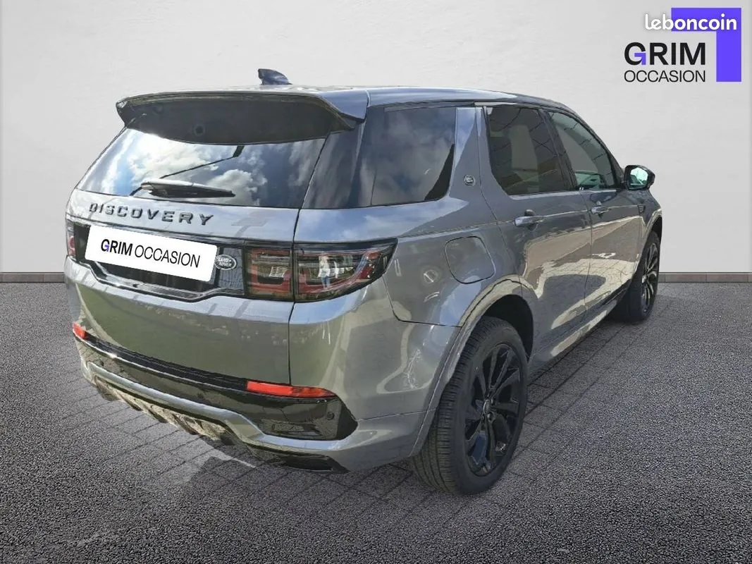 Land Rover Discovery Sport 2023 photo 2