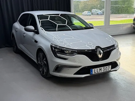 Renault Megane 2018 photo 2
