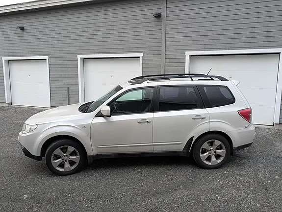Subaru Forester 2009 photo 4